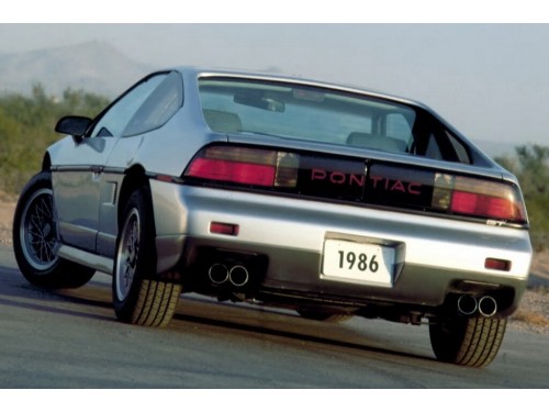 Характеристики автомобиля Pontiac Fiero 2.8 AT Fiero GT (01.1986 - 12.1986): фото, вместимость, скорость, двигатель, топливо, масса, отзывы
