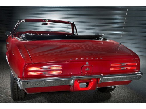 Характеристики автомобиля Pontiac Firebird 3.8 AT Firebird Convertible Sprint (02.1967 - 09.1967): фото, вместимость, скорость, двигатель, топливо, масса, отзывы