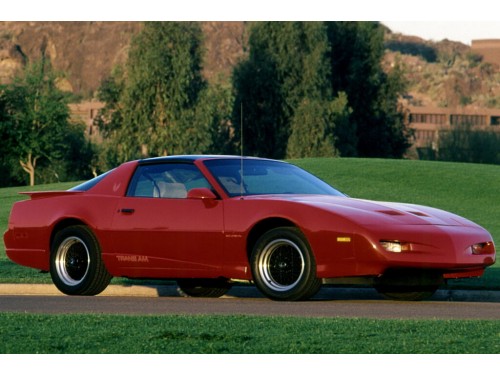 Характеристики автомобиля Pontiac Firebird 5.7 AT Firebird Trans Am GTA (05.1990 - 06.1991): фото, вместимость, скорость, двигатель, топливо, масса, отзывы