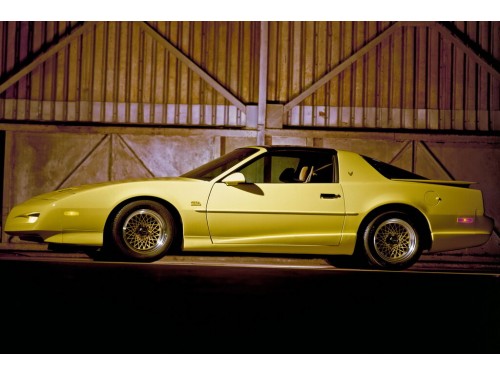 Характеристики автомобиля Pontiac Firebird 5.7 AT Firebird Trans Am H.O. (05.1990 - 06.1991): фото, вместимость, скорость, двигатель, топливо, масса, отзывы