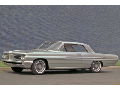 Характеристики автомобиля Pontiac Grand Prix 6.4 AT Grand Prix 389 Economy Special (09.1961 - 09.1962): фото, вместимость, скорость, двигатель, топливо, масса, отзывы