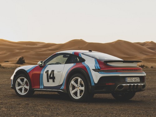 Характеристики автомобиля Porsche 911 3.0 PDK Carrera GTS (07.2021 - н.в.): фото, вместимость, скорость, двигатель, топливо, масса, отзывы