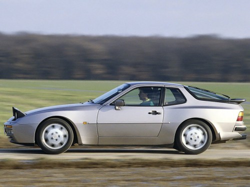 Характеристики автомобиля Porsche 944 2.5 MT 944 (01.1987 - 01.1988): фото, вместимость, скорость, двигатель, топливо, масса, отзывы
