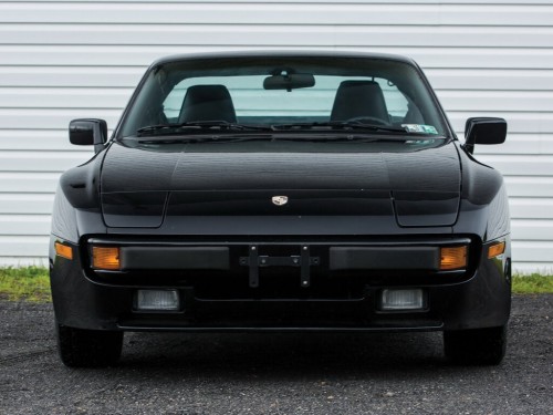 Характеристики автомобиля Porsche 944 2.5 AT 944 (06.1985 - 01.1988): фото, вместимость, скорость, двигатель, топливо, масса, отзывы