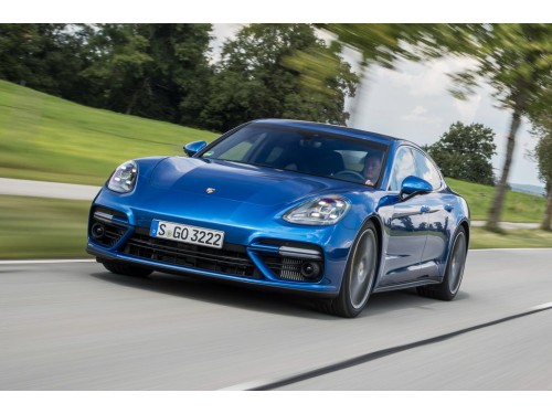 Характеристики автомобиля Porsche Panamera 4.0 PDK 4S Diesel (07.2016 - 08.2020): фото, вместимость, скорость, двигатель, топливо, масса, отзывы