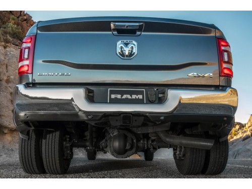 Характеристики автомобиля RAM 3500 6.7TD HD AT 4x4 Big Horn Regular Cab Long Box SRW (03.2019 - н.в.): фото, вместимость, скорость, двигатель, топливо, масса, отзывы