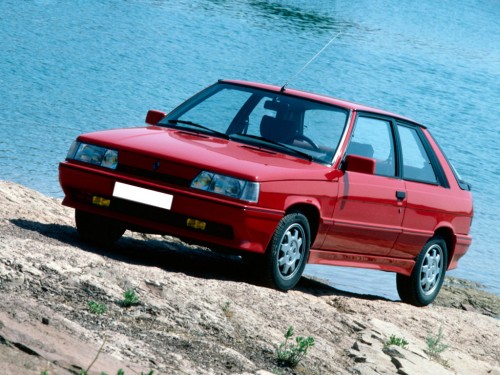 Характеристики автомобиля Renault 11 1.4 MT GTL (10.1986 - 12.1988): фото, вместимость, скорость, двигатель, топливо, масса, отзывы