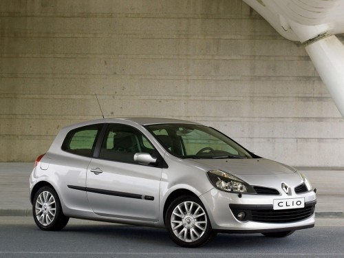 Характеристики автомобиля Renault Clio 1.2 16V TCE MT Initiale (05.2007 - 08.2008): фото, вместимость, скорость, двигатель, топливо, масса, отзывы