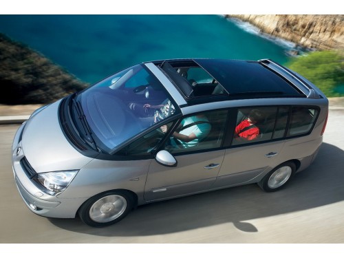 Характеристики автомобиля Renault Espace 2.0 dCi 150 FAP MT Celsium (10.2010 - 06.2012): фото, вместимость, скорость, двигатель, топливо, масса, отзывы