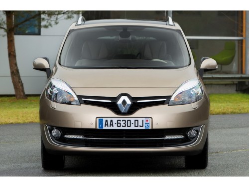 Характеристики автомобиля Renault Grand Scenic 1.2 TCe ENERGY 115 MT Dynamique 7-seats (04.2013 - 04.2015): фото, вместимость, скорость, двигатель, топливо, масса, отзывы
