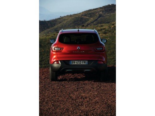 Характеристики автомобиля Renault Kadjar 1.6 dCi 130 X-Tronic Bose Edition (03.2017 - 09.2018): фото, вместимость, скорость, двигатель, топливо, масса, отзывы