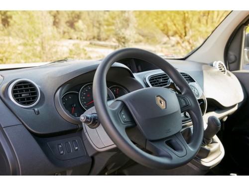 Характеристики автомобиля Renault Kangoo 1.6 16V 105 MT Authentique (06.2013 - 12.2013): фото, вместимость, скорость, двигатель, топливо, масса, отзывы