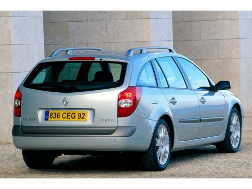Характеристики автомобиля Renault Laguna 1.8 AT Privilege (01.2003 - 08.2004): фото, вместимость, скорость, двигатель, топливо, масса, отзывы