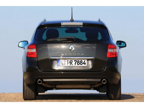 Характеристики автомобиля Renault Laguna 2.0 16V 140 MT Dynamique (09.2007 - 12.2010): фото, вместимость, скорость, двигатель, топливо, масса, отзывы