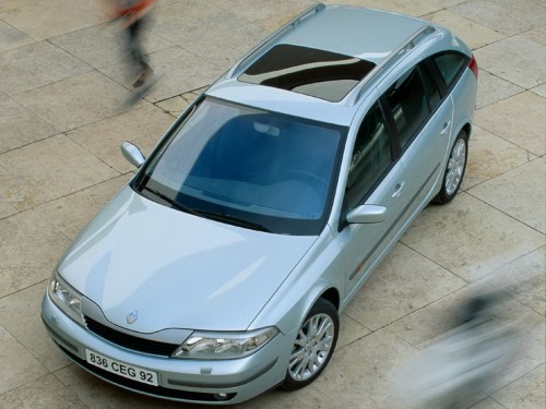 Характеристики автомобиля Renault Laguna 1.6 MT Expression (06.2003 - 03.2005): фото, вместимость, скорость, двигатель, топливо, масса, отзывы