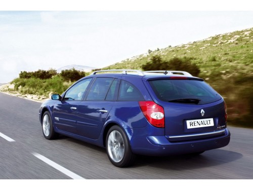 Характеристики автомобиля Renault Laguna 1.9 dCi FAP AT Emotion (08.2005 - 05.2006): фото, вместимость, скорость, двигатель, топливо, масса, отзывы