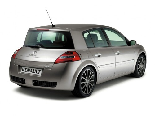Характеристики автомобиля Renault Megane 1.5 dCi MT Dynamique (01.2007 - 09.2009): фото, вместимость, скорость, двигатель, топливо, масса, отзывы