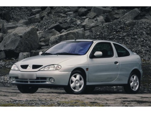 Характеристики автомобиля Renault Megane 1.9 dTi AT Dynamique (03.1999 - 02.2001): фото, вместимость, скорость, двигатель, топливо, масса, отзывы