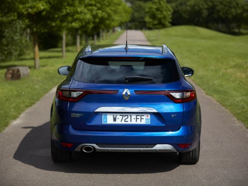Характеристики автомобиля Renault Megane 1.2 TCe 100 MT Life (09.2016 - н.в.): фото, вместимость, скорость, двигатель, топливо, масса, отзывы