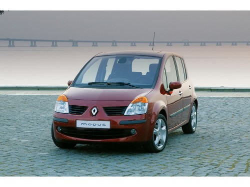 Характеристики автомобиля Renault Modus 1.5 dCi ESP FAP MT Dynamique (07.2006 - 03.2008): фото, вместимость, скорость, двигатель, топливо, масса, отзывы