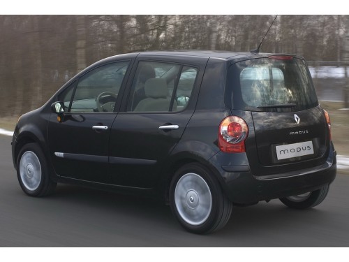 Характеристики автомобиля Renault Modus 1.5 dCi ESP FAP MT Dynamique (07.2006 - 03.2008): фото, вместимость, скорость, двигатель, топливо, масса, отзывы