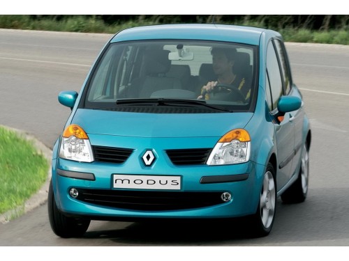 Характеристики автомобиля Renault Modus 1.2 16V MT Privilege (08.2004 - 04.2005): фото, вместимость, скорость, двигатель, топливо, масса, отзывы