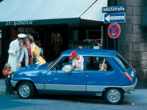 Характеристики автомобиля Renault R5 1.1 MT TL (04.1980 - 12.1984): фото, вместимость, скорость, двигатель, топливо, масса, отзывы