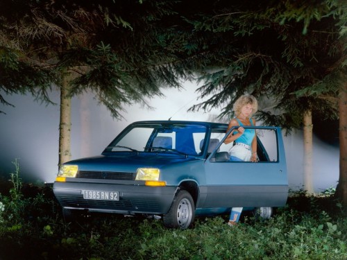 Характеристики автомобиля Renault R5 1.6D MT TD (08.1985 - 11.1996): фото, вместимость, скорость, двигатель, топливо, масса, отзывы