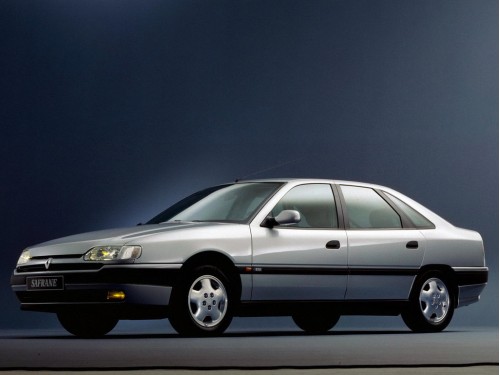 Характеристики автомобиля Renault Safrane 3.0 V6i AT RXE (12.1992 - 07.1996): фото, вместимость, скорость, двигатель, топливо, масса, отзывы