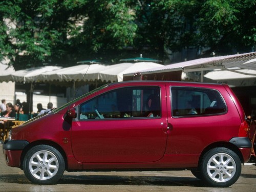 Характеристики автомобиля Renault Twingo 1.2 16V MT Dynamique (01.2004 - 06.2006): фото, вместимость, скорость, двигатель, топливо, масса, отзывы
