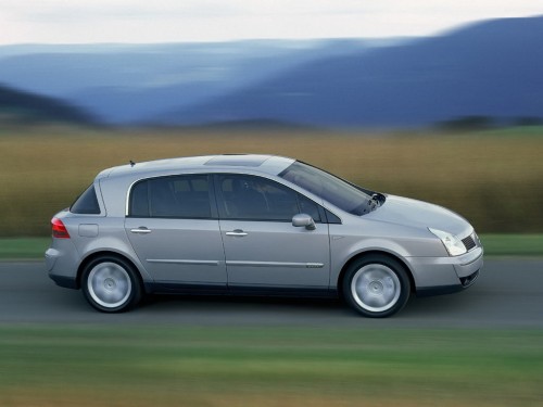 Характеристики автомобиля Renault Vel Satis 2.2 dCi FAP MT Privelege (11.2004 - 03.2005): фото, вместимость, скорость, двигатель, топливо, масса, отзывы