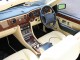 Характеристики автомобиля Rolls-Royce Corniche 6.8 AT (03.2000 - 09.2002): фото, вместимость, скорость, двигатель, топливо, масса, отзывы