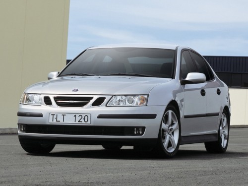 Характеристики автомобиля Saab 9-3 2.0 AT Vector (01.2002 - 09.2007): фото, вместимость, скорость, двигатель, топливо, масса, отзывы