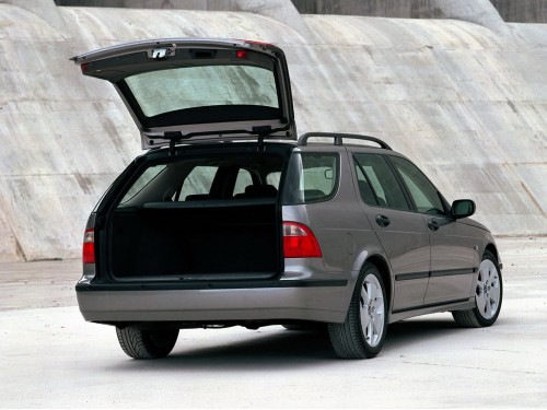 Характеристики автомобиля Saab 9-5 2.0 AT Linear (07.2001 - 08.2005): фото, вместимость, скорость, двигатель, топливо, масса, отзывы