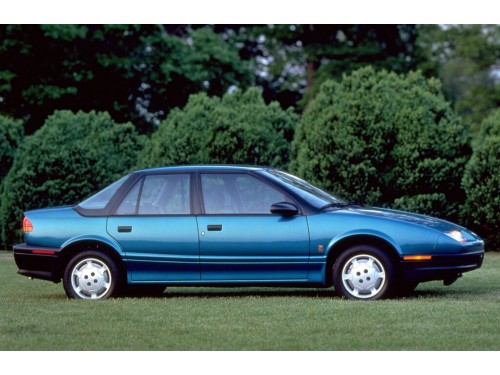 Характеристики автомобиля Saturn S-Series 1.9 MT SL2 (06.1990 - 11.1995): фото, вместимость, скорость, двигатель, топливо, масса, отзывы