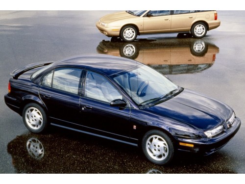 Характеристики автомобиля Saturn S-Series 1.9 AT SL2 (06.1995 - 11.1999): фото, вместимость, скорость, двигатель, топливо, масса, отзывы