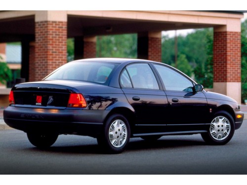 Характеристики автомобиля Saturn S-Series 1.9 MT SL (06.1995 - 11.1999): фото, вместимость, скорость, двигатель, топливо, масса, отзывы