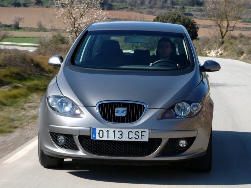 Характеристики автомобиля SEAT Altea 1.4T MT XL (03.2006 - 04.2009): фото, вместимость, скорость, двигатель, топливо, масса, отзывы