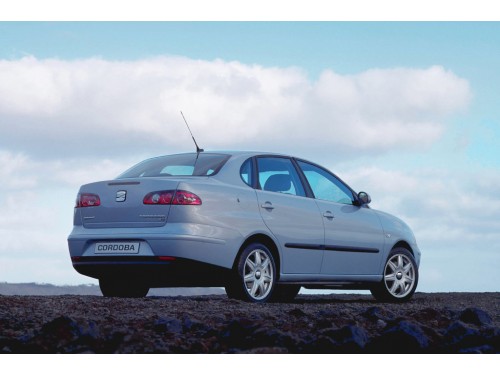 Характеристики автомобиля SEAT Cordoba 1.4 MT Reference (10.2002 - 09.2009): фото, вместимость, скорость, двигатель, топливо, масса, отзывы