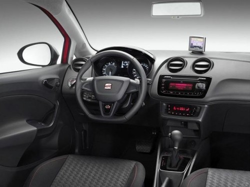 Характеристики автомобиля SEAT Ibiza 1.6 MT Style 5dr. (05.2012 - 05.2015): фото, вместимость, скорость, двигатель, топливо, масса, отзывы