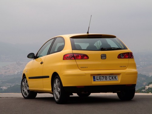 Характеристики автомобиля SEAT Ibiza 1.4 MT Stella SC (05.2002 - 04.2006): фото, вместимость, скорость, двигатель, топливо, масса, отзывы