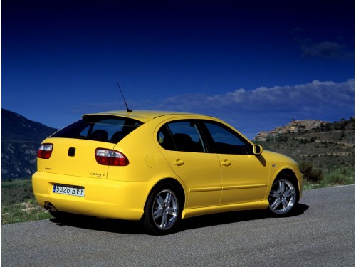 Характеристики автомобиля SEAT Leon 1.8 MT TopSport (10.1998 - 06.2006): фото, вместимость, скорость, двигатель, топливо, масса, отзывы