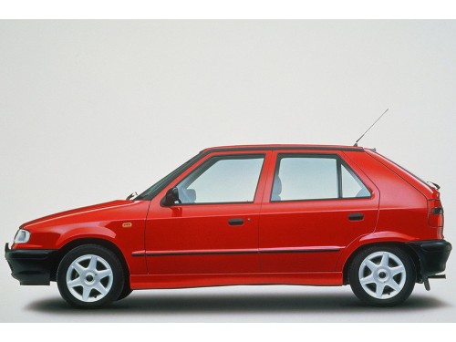 Характеристики автомобиля Skoda Felicia 1.3i MPI MT GLX (08.1996 - 12.1997): фото, вместимость, скорость, двигатель, топливо, масса, отзывы