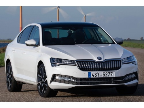 Характеристики автомобиля Skoda Superb 1.5 TSI ACT MT Laurin&amp;Klement (06.2019 - 05.2022): фото, вместимость, скорость, двигатель, топливо, масса, отзывы