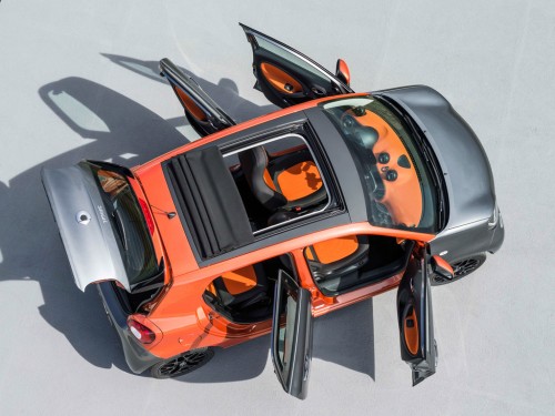 Характеристики автомобиля Smart Forfour 1.0 MT Prime (12.2015 - 03.2020): фото, вместимость, скорость, двигатель, топливо, масса, отзывы