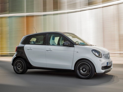 Характеристики автомобиля Smart Forfour 1.0 MT Passion (12.2015 - 03.2020): фото, вместимость, скорость, двигатель, топливо, масса, отзывы
