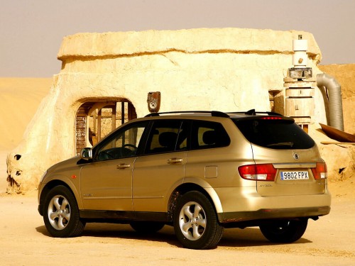 Характеристики автомобиля SsangYong Kyron 3.2 Xdi AT 4WD (04.2007 - 12.2011): фото, вместимость, скорость, двигатель, топливо, масса, отзывы