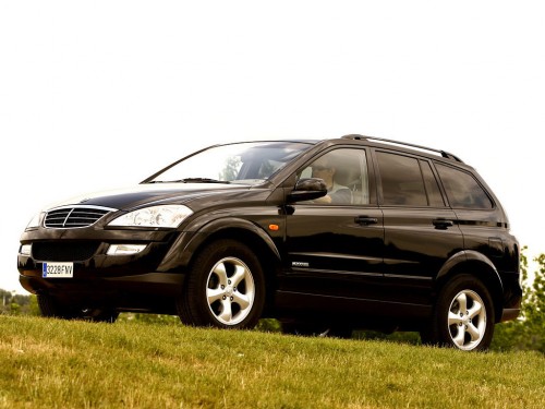 Характеристики автомобиля SsangYong Kyron 2.0 Xdi AT 2WD (09.2007 - 12.2011): фото, вместимость, скорость, двигатель, топливо, масса, отзывы