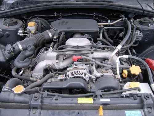 Характеристики автомобиля Subaru Forester 2.0 X (01.2005 - 11.2005): фото, вместимость, скорость, двигатель, топливо, масса, отзывы