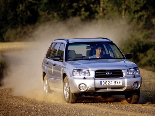 Характеристики автомобиля Subaru Forester 2.0XT AT 4R (02.2002 - 08.2005): фото, вместимость, скорость, двигатель, топливо, масса, отзывы